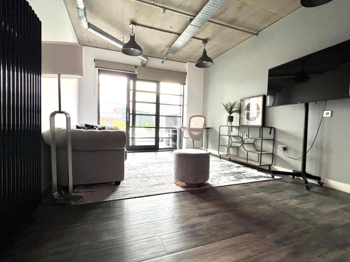 Hotel Apartment Two Bedroom Ferrum Wembley Park London Bagian luar foto